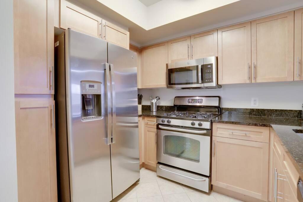 ארלינגטון Upscale Comfort Next To Metro And Dining מראה חיצוני תמונה